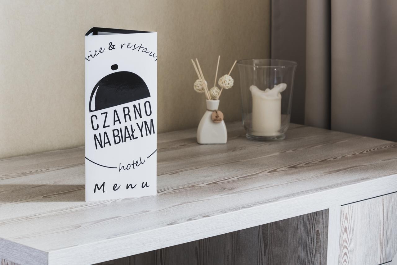 Czarno Na Bialym Cracóvia Exterior foto