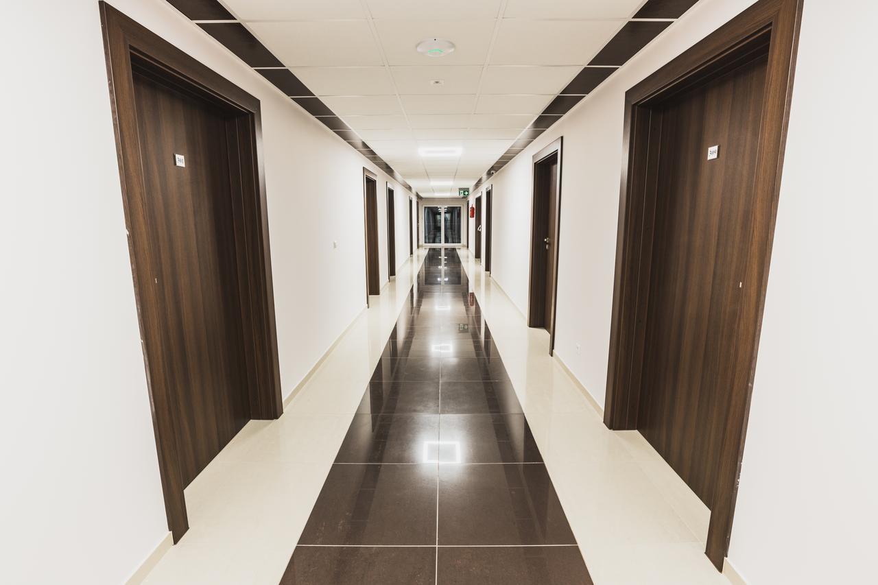 Czarno Na Bialym Cracóvia Exterior foto